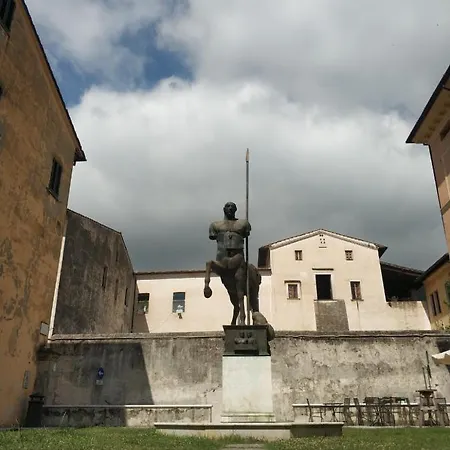 Bed & Breakfast Domus Debora, Suite And Apartment Pietrasanta