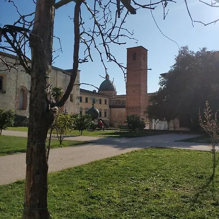 Bed & Breakfast Domus Debora, Suite And Apartment Pietrasanta